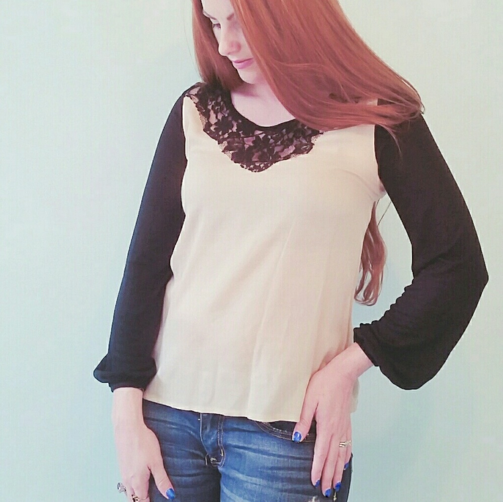 Lace black and taupe top